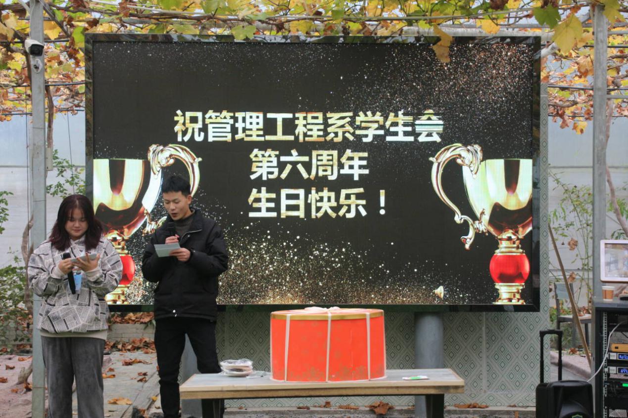 前5个月我国规上互联网企业完成互联网业务收入7735亿元
