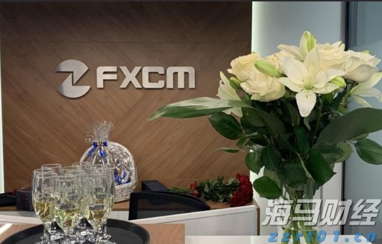 工行庐江四牌楼支行驱车三十公里送服务情暖农民工